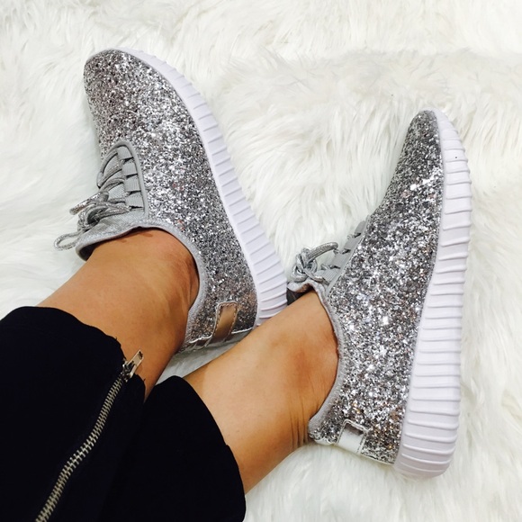 Silver fashion sneakers 👟 - Picture 6 of 7